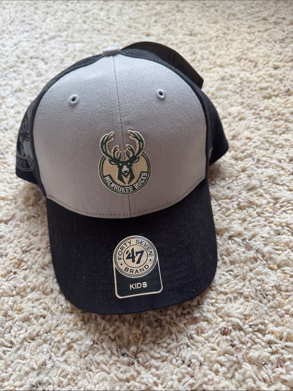 47 Milwaukee Bucks Youth Two-Tone Gray & Black Cap